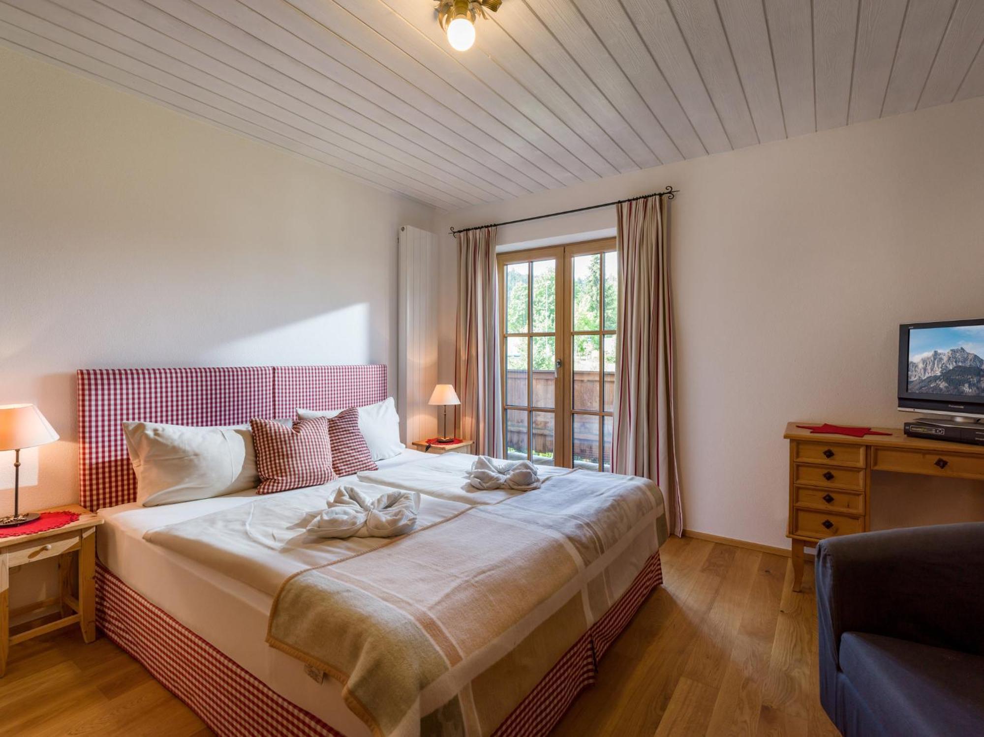 Landhaus Kitzhorn Appartement Hahnenkamm - By Nv-Appartements キッツビュール エクステリア 写真