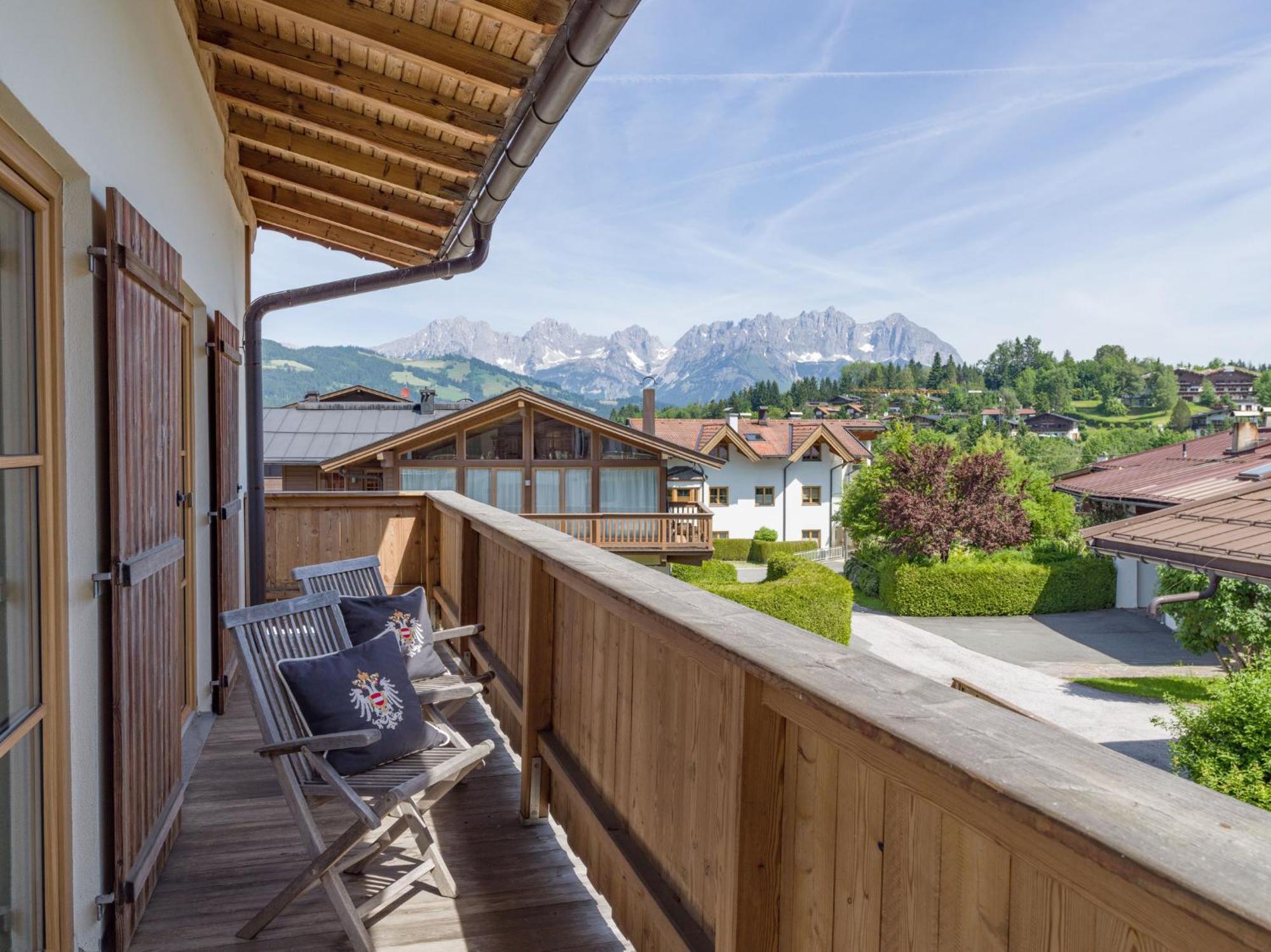 Landhaus Kitzhorn Appartement Hahnenkamm - By Nv-Appartements キッツビュール エクステリア 写真